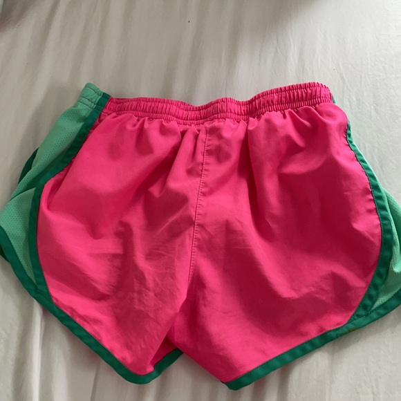 Nike Sri-fit size small shorts - Picture 2 of 3